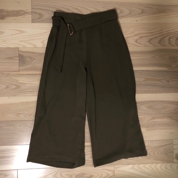 Wide-leg pants - Picture 2 of 3